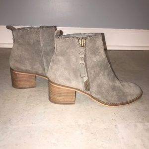 Nordstrom BP. Awesome Grey Boots!